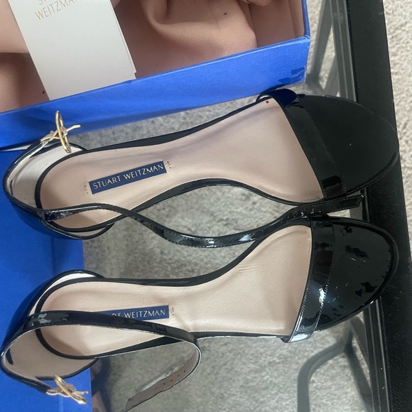 Nudistcurve 75 Sandal (Women)
Stuart Weitzman size 9, worn once - Picture 6 of 9